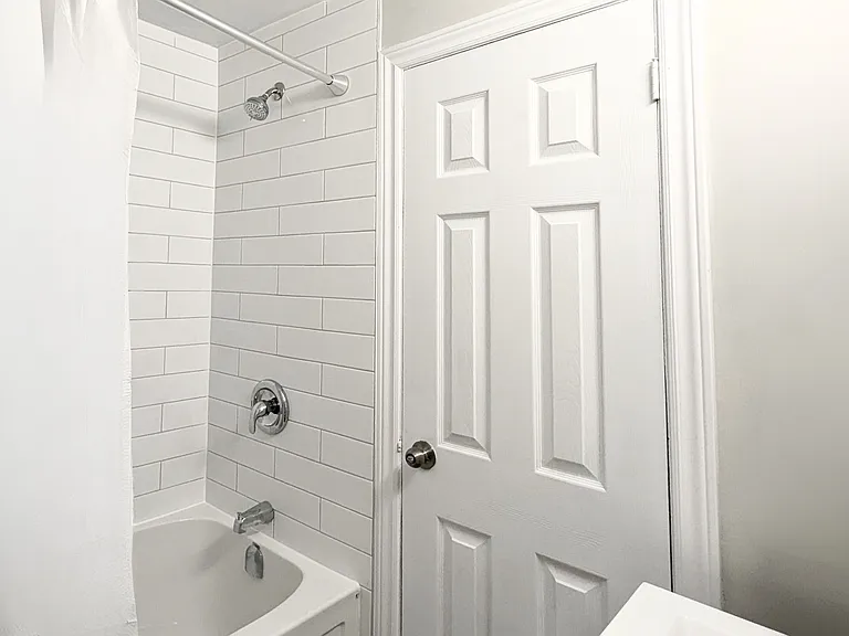 8 Speedvale Ave W — Photo 7