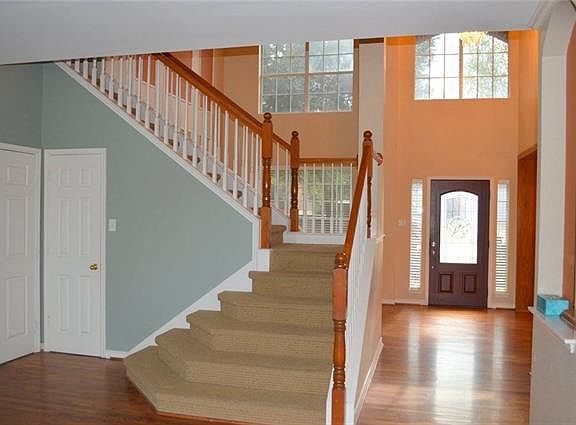 5th image of 4712 Maple Hill Dr