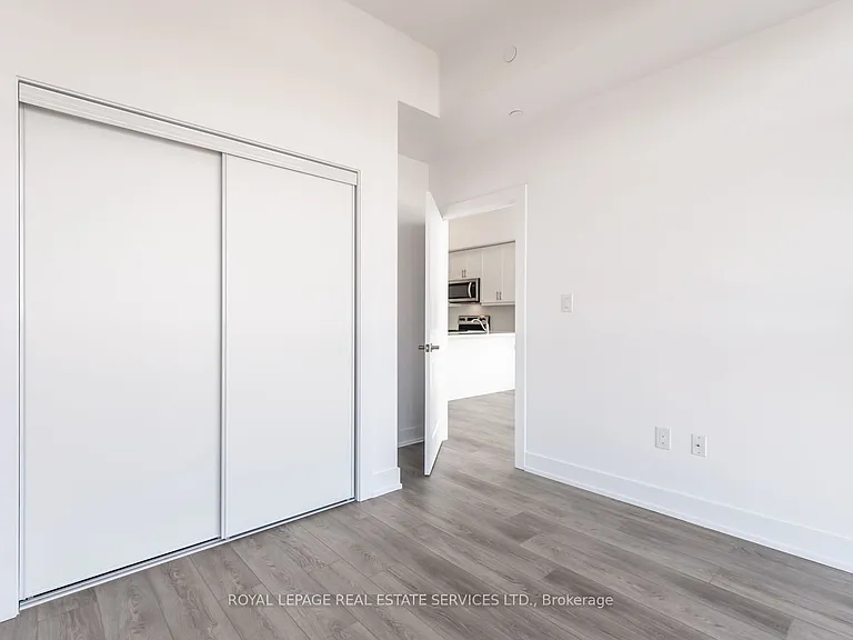 460 Dundas St E #1202 — Photo 28
