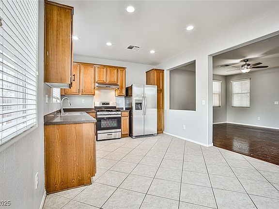 5th image of 8672 Big Sagebrush Ave