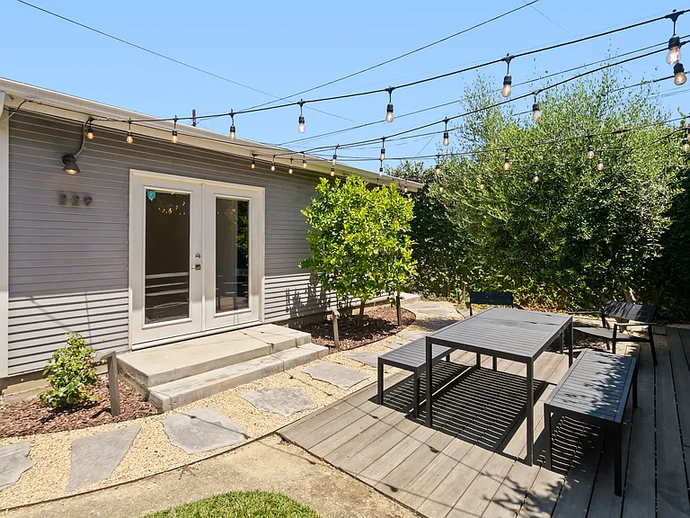 229 Joy St — Photo 18