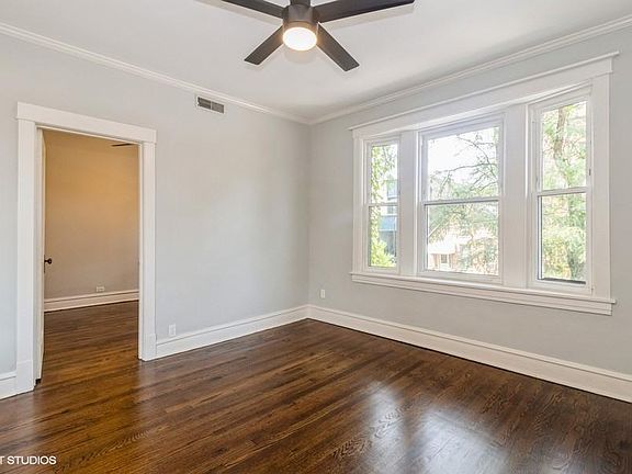 5th image of 1935 W Cortland St #3F