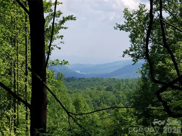 100 Wolf Pen Rd, Old Fort, NC 28762