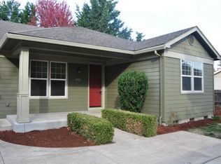 1915 Minda Dr, Eugene, OR 97401