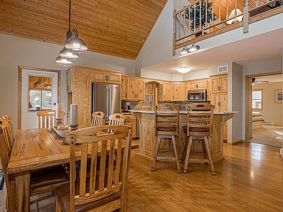 5th image of 866 Wabedo Springs Rd NE