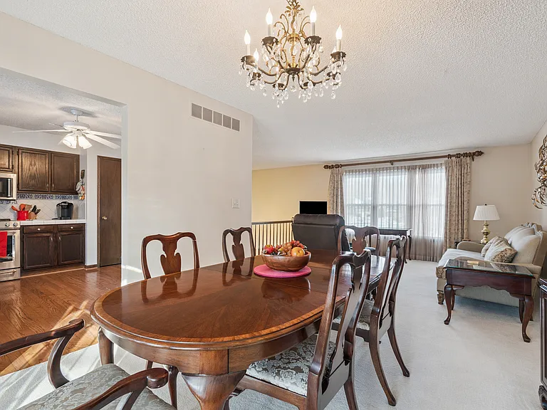 1245 Michelle Ct — Photo 11