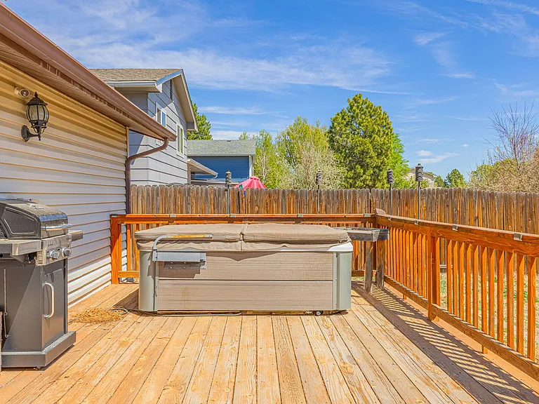 7115 Grand Valley Dr — Photo 24