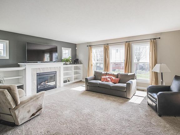 4th image of 6861 Meadow Glen Dr