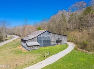 1571 Sweetwater Rd, Philadelphia, TN 37846