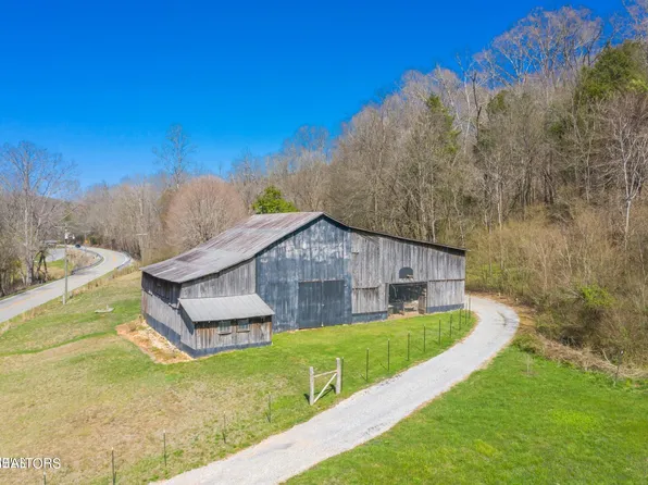 1571 Sweetwater Rd, Philadelphia, TN 37846