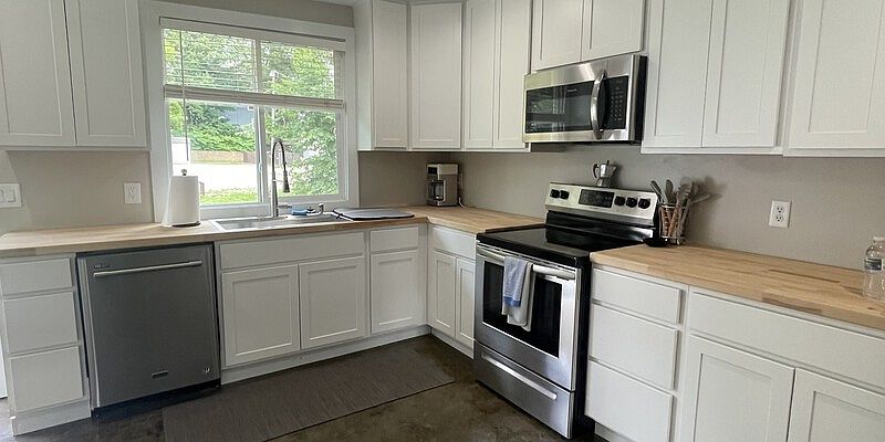 1st image of 68432 Ginger St