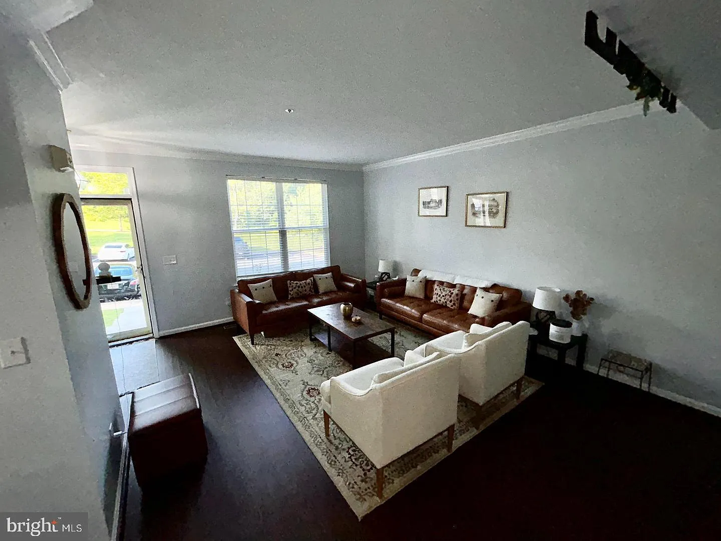 4 bed, 3.0 bath, 1828 sqft, $2,200 — Photo 2