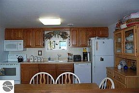 2nd image of 2388 N Us 23