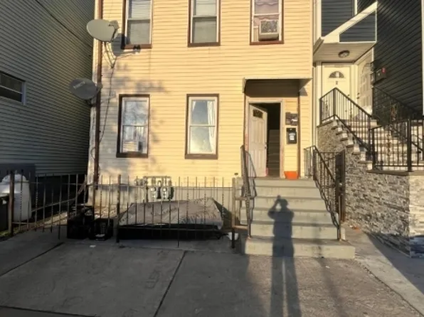 155 Beech St, Paterson City, NJ 07501