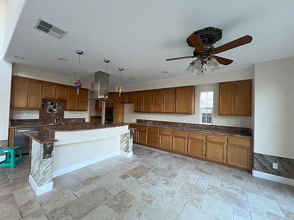 3rd image of 34116 Albacete Ave