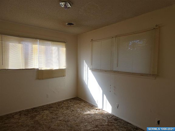 2nd image of 606 34th St