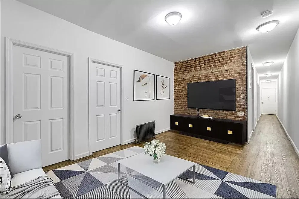 182 Claremont Avenue — Photo 1