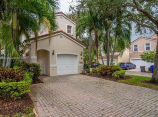 1140 Chestnut Ln #1140, Hollywood, FL 33019