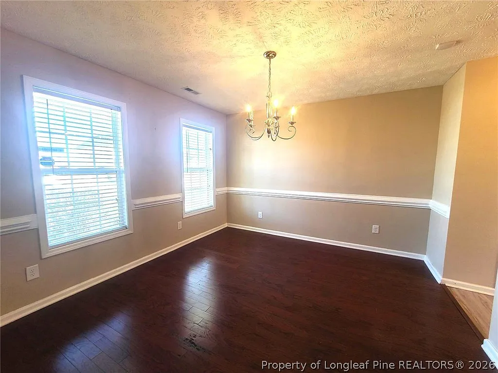 3 bed, 2.5 bath, 2138 sqft, $1,900 — Photo 3