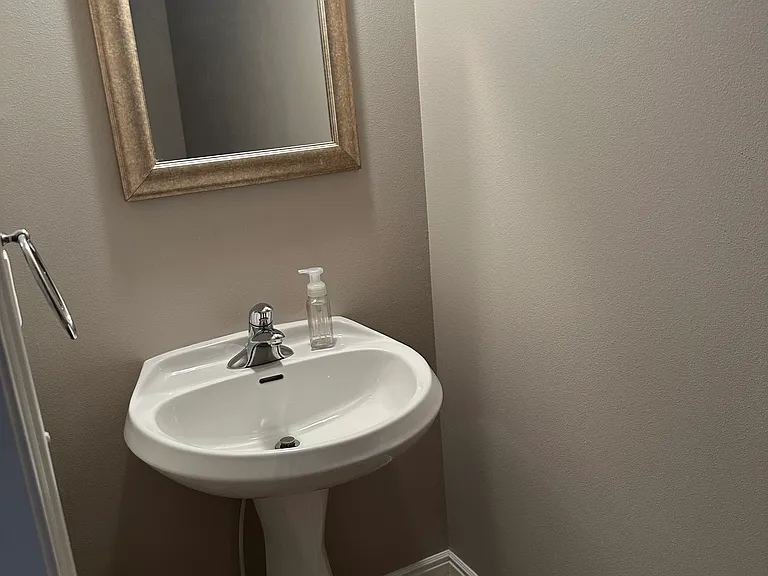 1340 Alpine Loop — Photo 23
