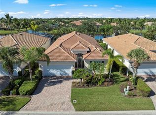 28039 Oceana Dr, Bonita Springs, FL 34135
