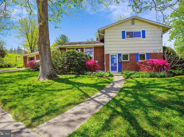 10920 Bangor Pl, Kensington, MD 20895