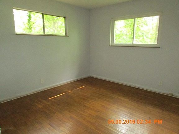 5th image of 2444 Legion Dr