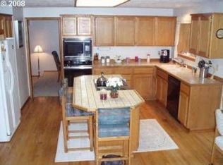 2960 NW Norwalk Pl, Beaverton, OR 97006