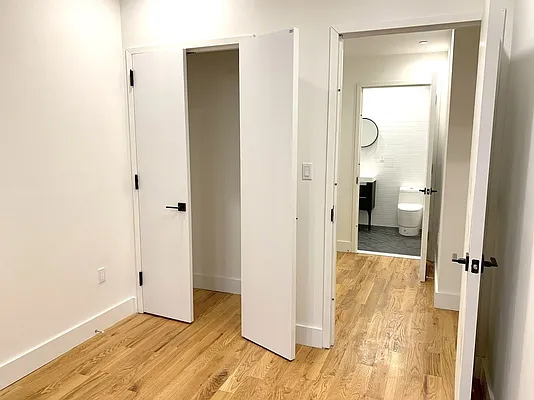 Rented by Pear NYC LLC | media 17