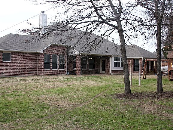 2nd image of 125 Palomino Ct
