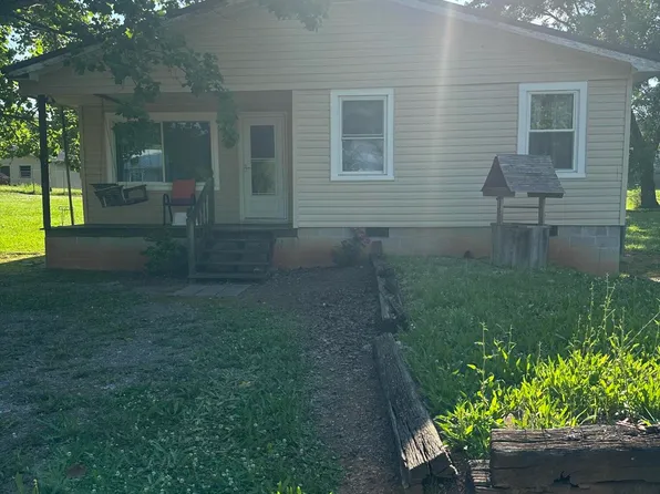 204 Marietta St, Madisonville, TN 37354