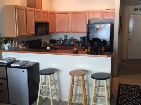 822 NE A St APT 11, Pullman, WA 99163