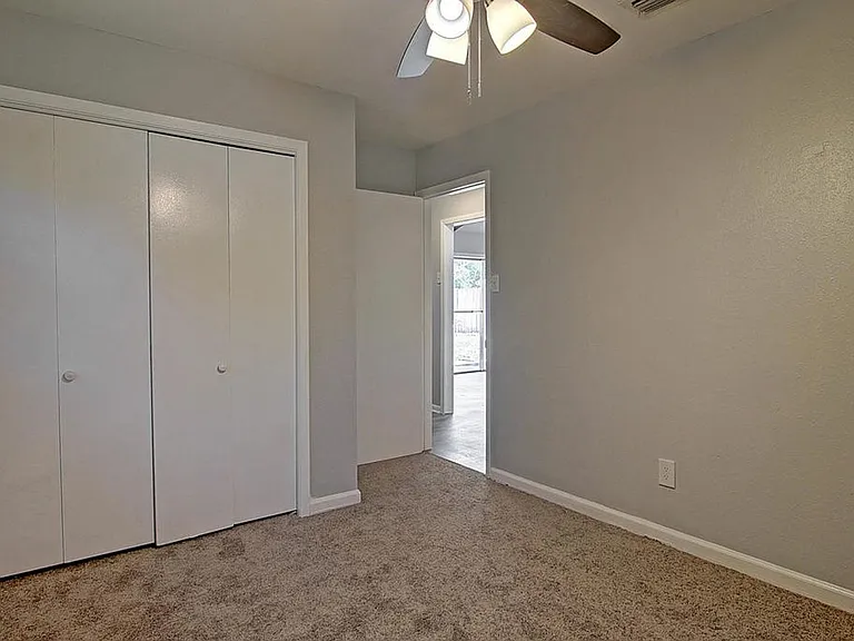 1947 Sean Dr — Photo 14