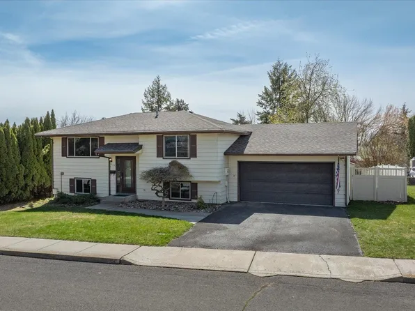 214 Walker Dr, Cheney, WA 99004