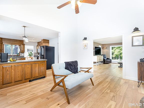 5th image of 120 Cushman Road