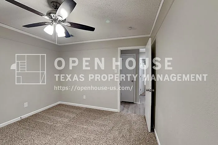 1052 Fairview Dr — Photo 14