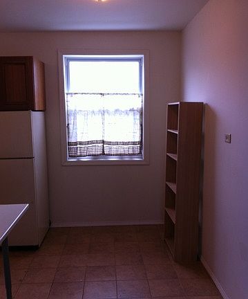 4th image of 2438 N Hamlin Ave APT 1D