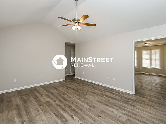 3rd image of 1221 Moss Acres Ct