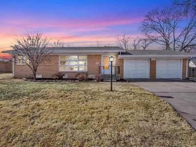 2011 Terrace Dr, Newton, KS, 67114
