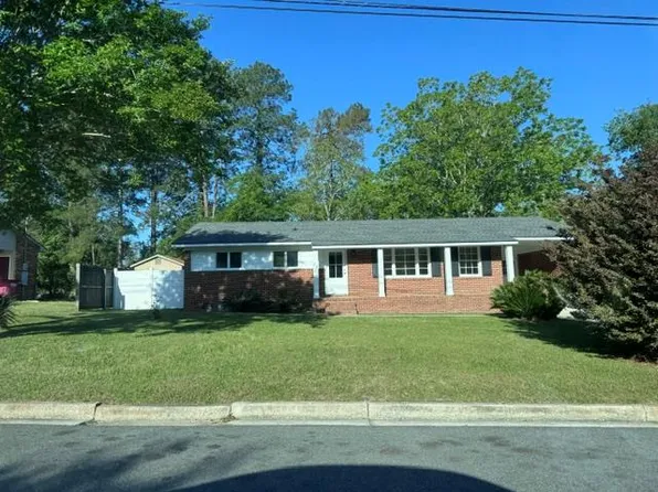 2222 Lee Ave, Tifton, GA 31794