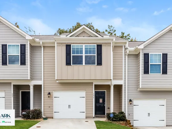 306 Highwood Ln, East Pt, GA 30344