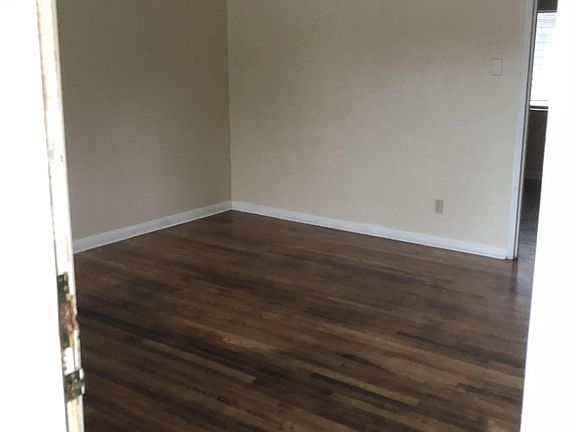 2nd image of 912 Arco Dr APT 5