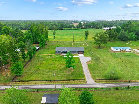 4th image of 236 Whitaker Rd