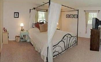 4th image of 210 Pageland Dr
