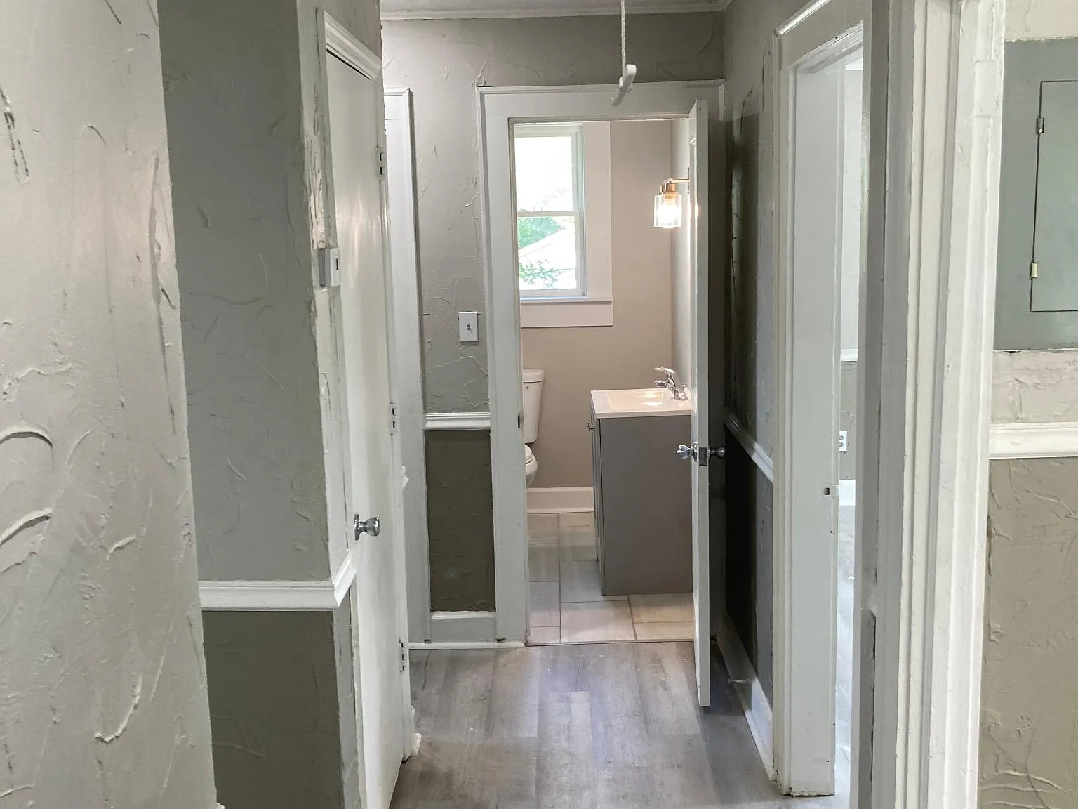 2 bed, 800 sqft, $1,450 — Photo 2