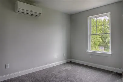 2 Thomas Dr — Photo 13