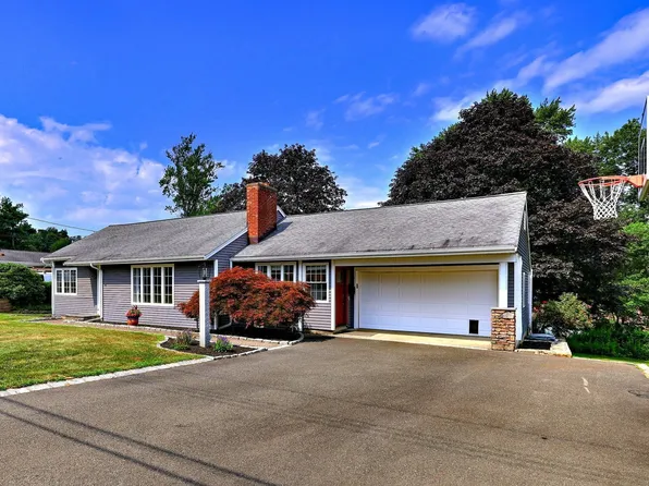 11 Arden Road, Trumbull, CT 06611