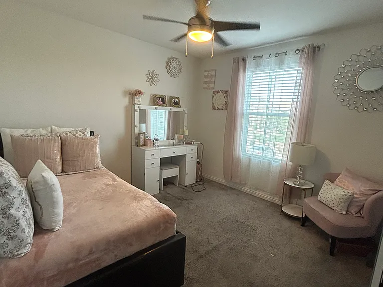 4463 Dover Straight St — Photo 10