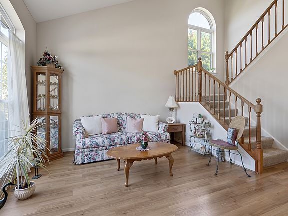 3rd image of 2940 Deerpath Ln