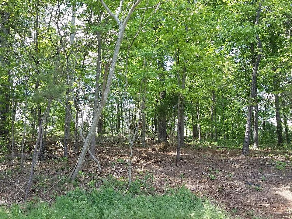 2nd image of 229 Tahlequah Dr